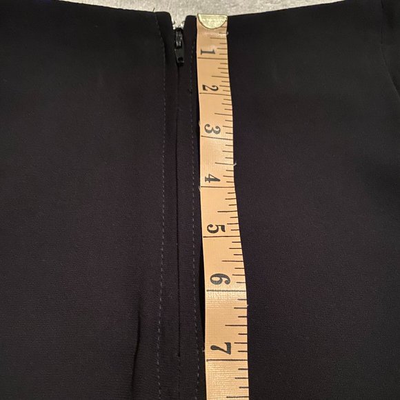 Knee-length straight skirt - Picture 3 of 5